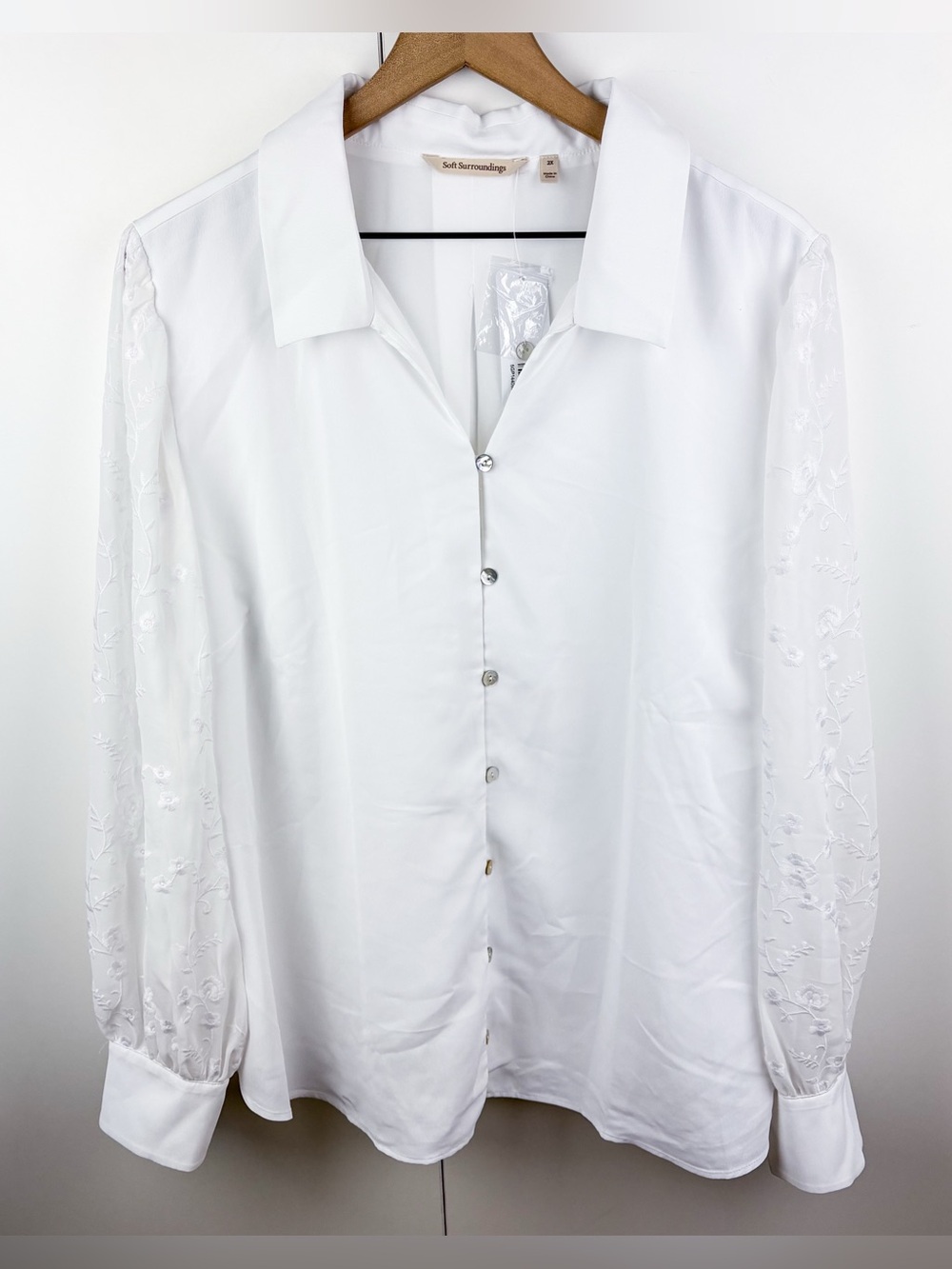 Soft Surroundings Embroidered Floral Sheer Sleeve White Button Down Top NEW 2X